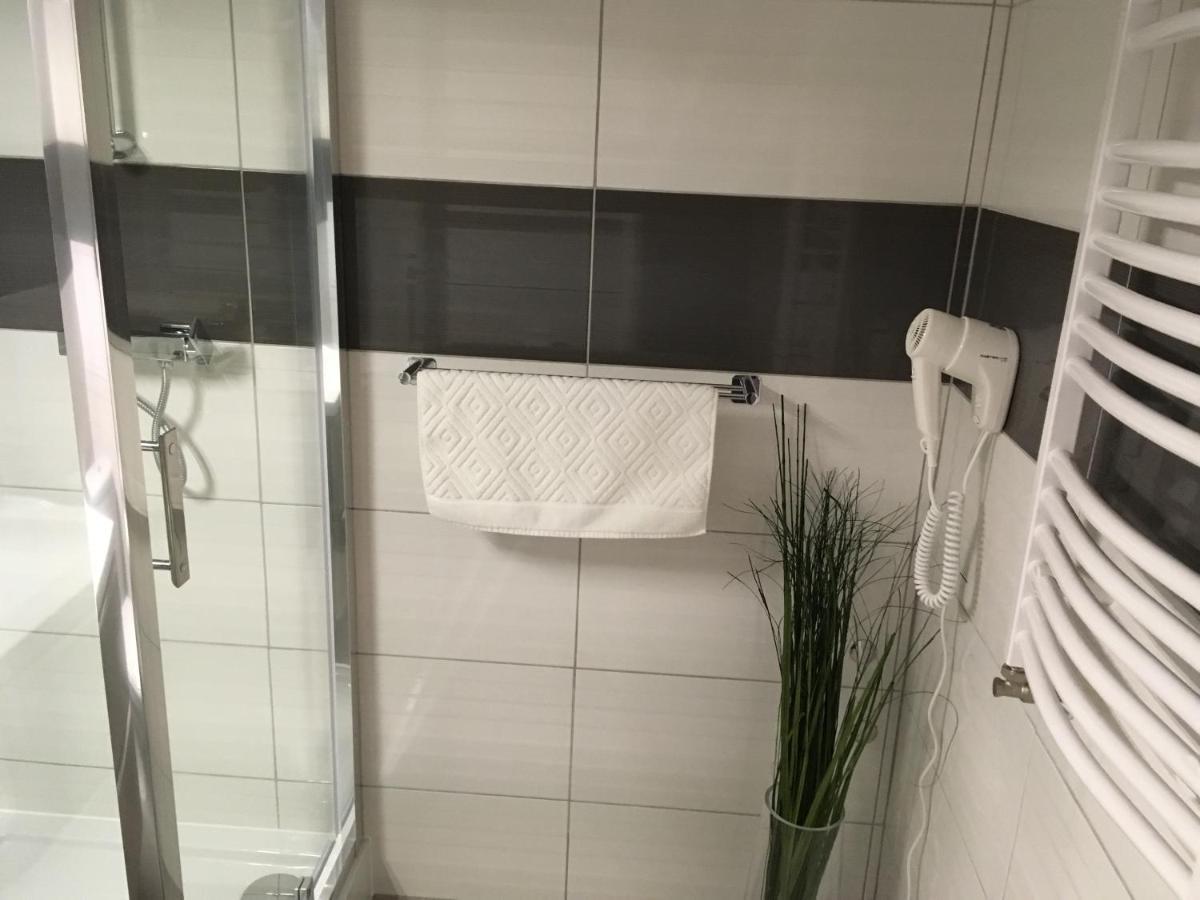 Rezydencja Marzec Gniezno Kültér fotó