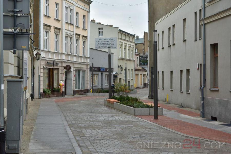 Rezydencja Marzec Gniezno Kültér fotó